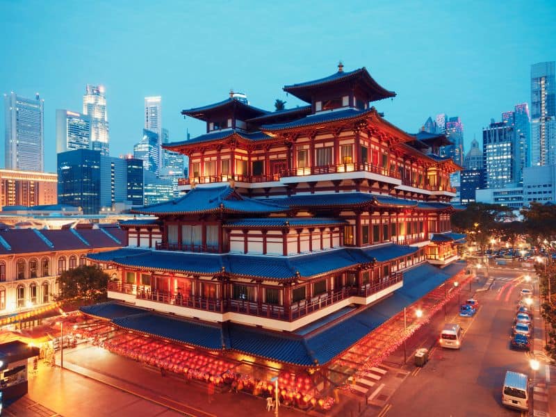 Buddha Tooth Relic Temple in Singapore Chinatown