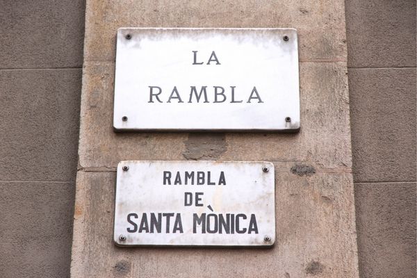 La Rambla Signs