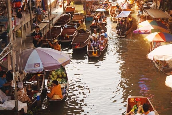 damnoen saduak floating market