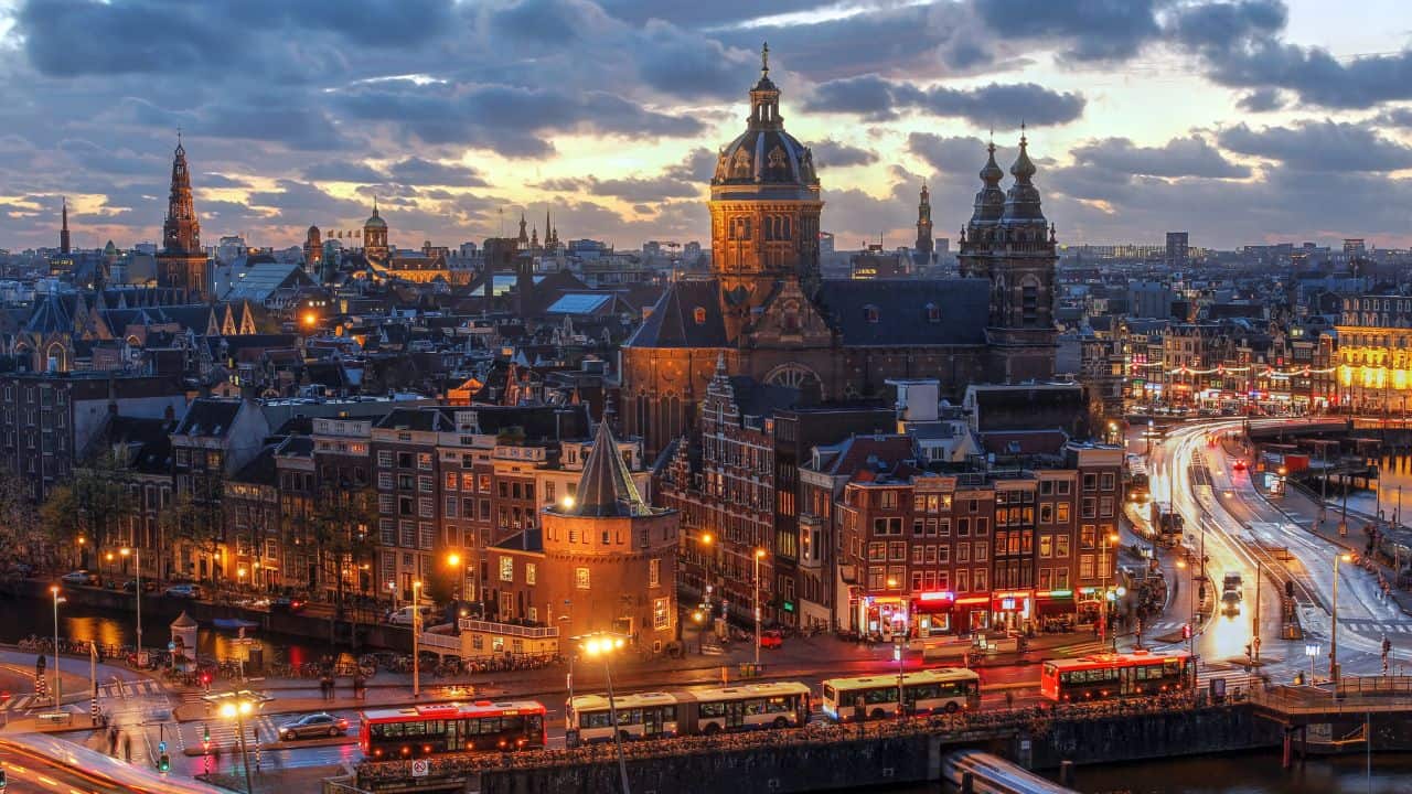 See Amsterdam in One Day.