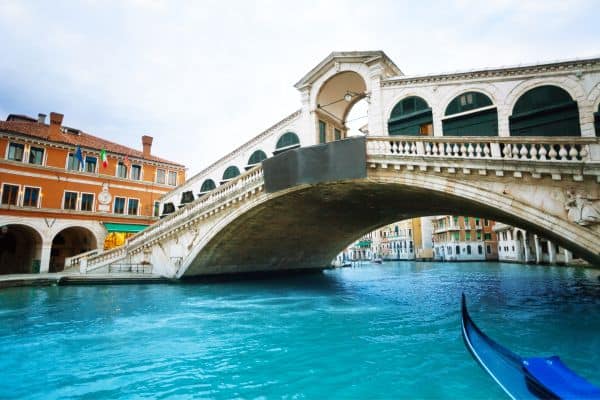 Ponte di Rialto Views